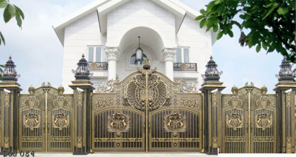 Những cánh cửa bằng sắt nghệ thuật tạo sự an toàn cho ngôi nhà của bạn.